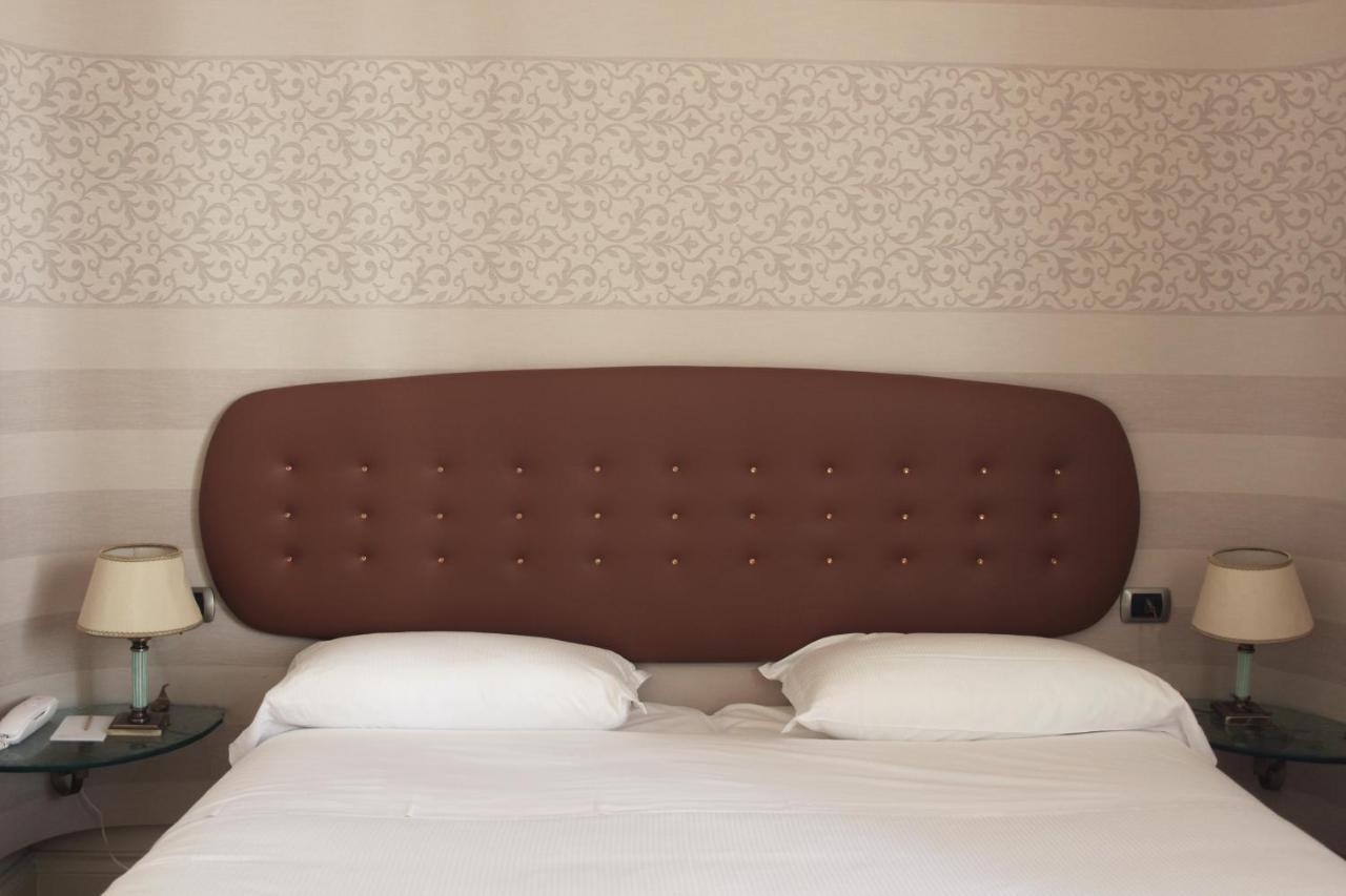 C-Hotels De Rose Palace Florença Quarto foto